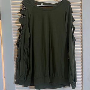 Army green/leopard sweatshirt size xL gently worn